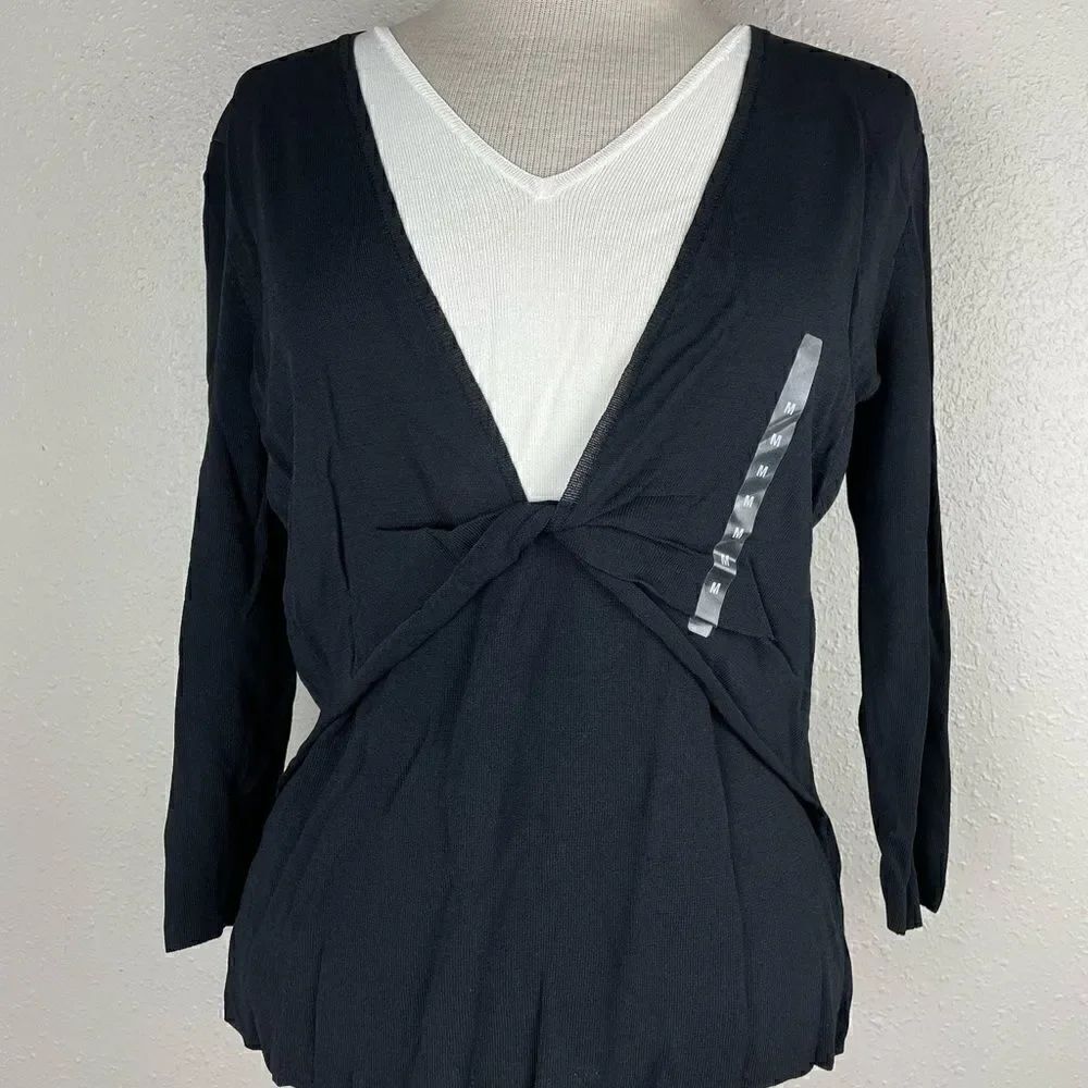 NWOT Jones New York V-Neck 3/4 Sleeve Black and White Blouse w/Twist Tie Size M